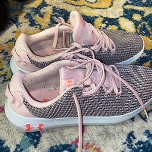 Under Armour Women’s Ripple Sneakers Size 9